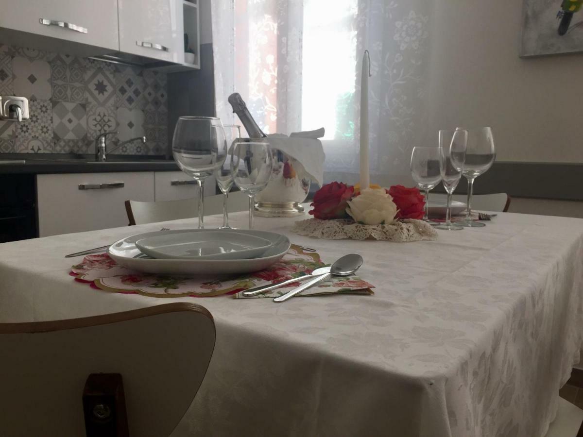 Temporary House De' Giudei Appartement Bologna